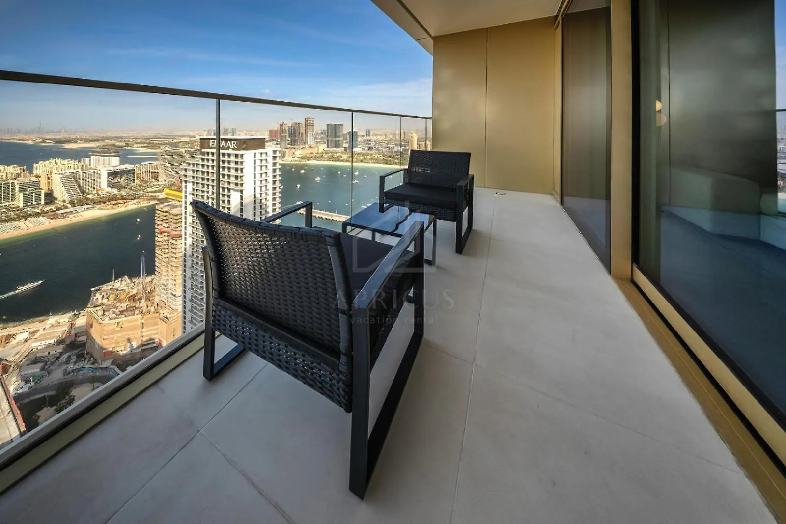Gorgeous 1Bd Apt With Beach Access In Grand Bleu Dubai United Arab Emirates